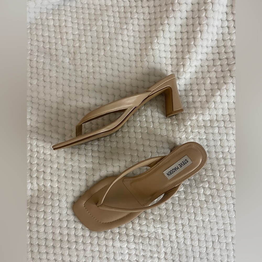 steve madden thong sandals